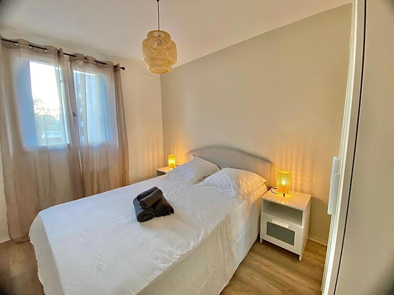 Modern & Cosy 3 Bedrooms Train Tramway ニース エクステリア 写真